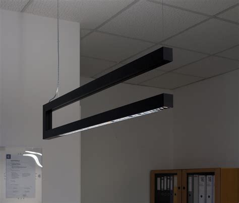 Outdoor lights add style and valuable lighting to your walkways, deck, patio or yard. hang up LED by planlicht | pendant light | Product