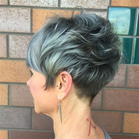 No matter how young or old you are, if you like grey hair, look at our galleries for inspiration. 10 Short Haircuts for Fine Hair 2021: Great Looks from ...