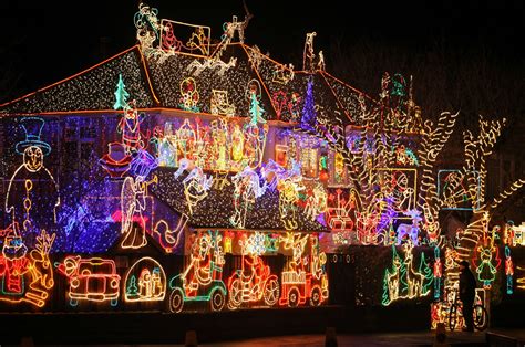 Residents Want Changes To The Wonderland At Roseville Christmas Light