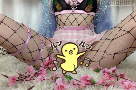Belle Delphine Nude Leaked Pics And Snapchat Shows Scandal