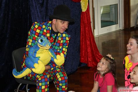 Childrens Party Magic Available In London Jojofun Childrens Party