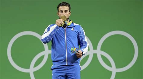 World Record And Gold For Irans Kianoush Rostami In The Mens 85kg