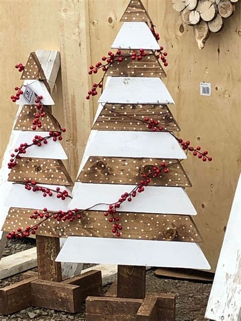 Wood Christmas Tree Holiday Crafts Christmas Christmas Projects Diy