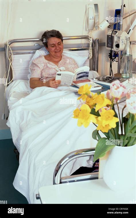 Elderly Hospital Patient Stock Photo Alamy