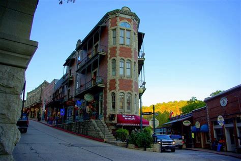 Eureka Springs Historic District This Is A Unique Town I Could Window