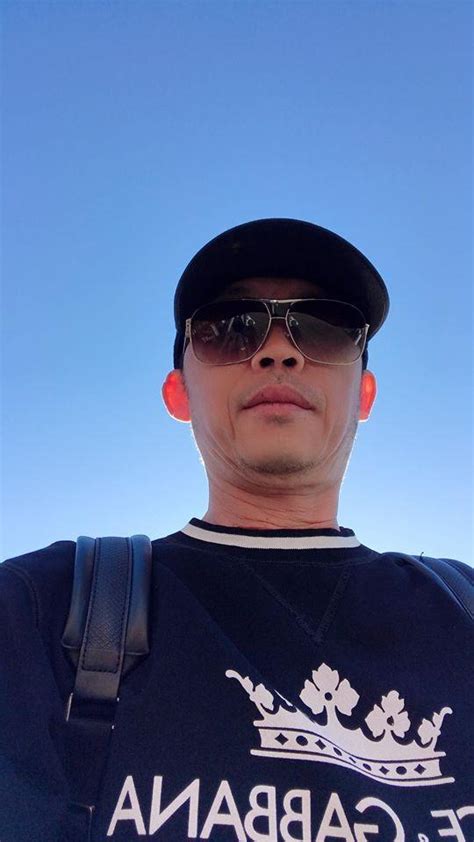Giữa ồn ào chưa thấy hồi kết giữa bà nguyễn phương hằng và nghệ sĩ hài hoài linh, vài ngày trở lại đây. Hoài Linh cũng có ngày diện cả cây đồ hiệu, thay đổi phong ...