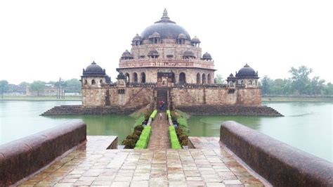 The Tomb Of Sher Shah Suri Bodhi Bihar Tourism