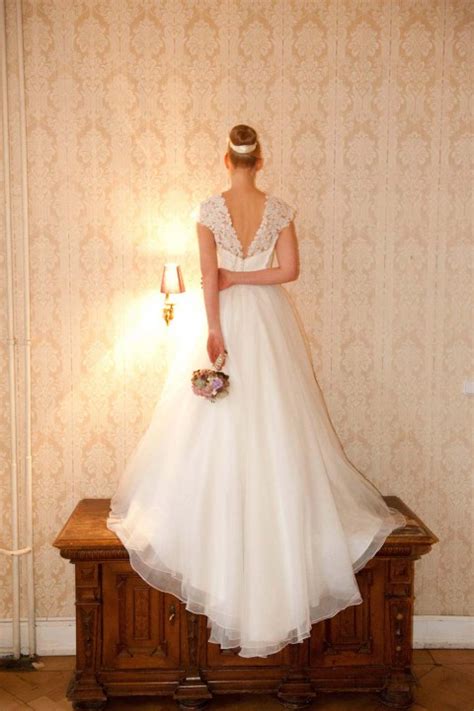 Welche frau träumt nicht davon, so strahlend schön auszusehen wie die berühmten stars? Victoria Rüsche Brautmoden nach Maß - Hochzeitswahn - Sei ...