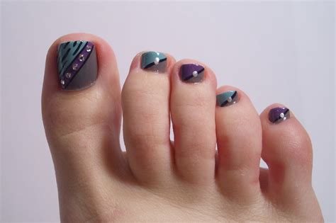 Jul 16, 2021 · uñas de los pies sencillas | pin de nely en nails unas disenos de unas pies unas pies decoracion unas de pies sencillas. decoracion-de-uñas-de-pies-uñas-con-brillantes-tonos ...