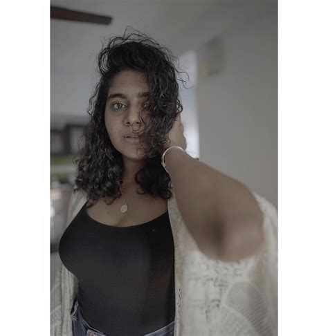 Malayalam Actress Nimisha Photos Poretfinder