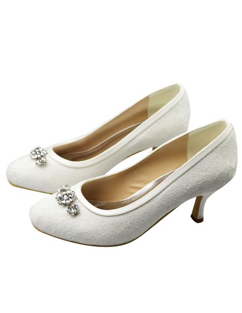 Ivory Kitten Heel Round Toe Lace Bridal Shoes