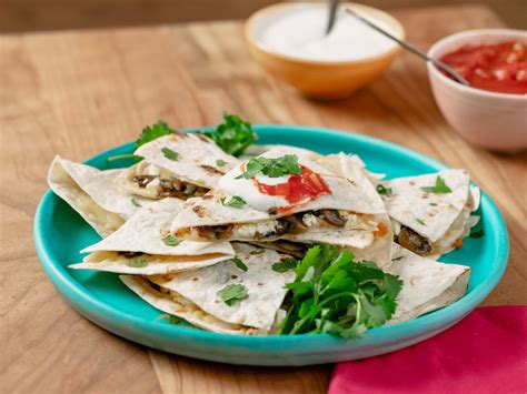 Remove from skillet and set aside. Mushroom Quesadillas