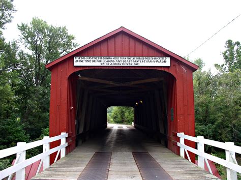 Off The Beaten Path In Illinois Everyones Seen The Red Covered Bridge