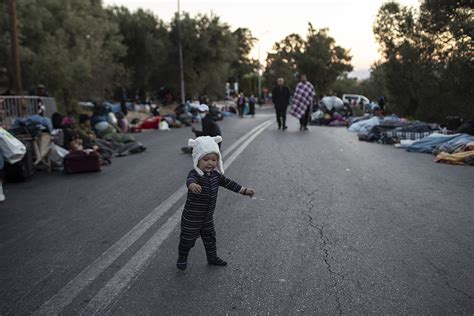 Moria Refugees Forced To Sleep Rough On Lesbos Streets With Little Food