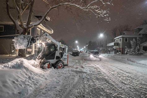 Buffalo Storm More Snow Expected In Western New York The New York Times