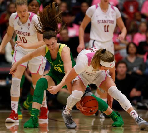 pac 12 oregon ducks rout stanford cardinal in top 15 battle