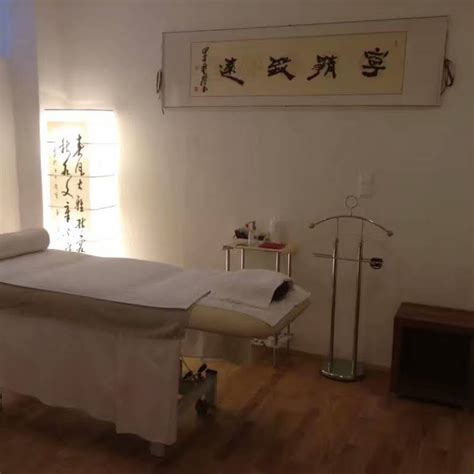 Tcm Tuina Praxis Ji Akupunktur Tuina Massage Schröpfen Gua Sha