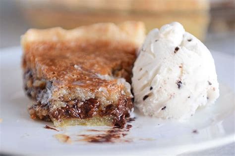 Preheat the oven to 400 degrees f. Chocolate Chip Cookie Pie | Mel's Kitchen Cafe | Bloglovin'