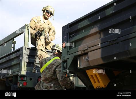 Us Soldiers Of 173rd Airborne Brigade Secure Chains In Preparation To