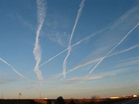 Contrails Center For Science Education