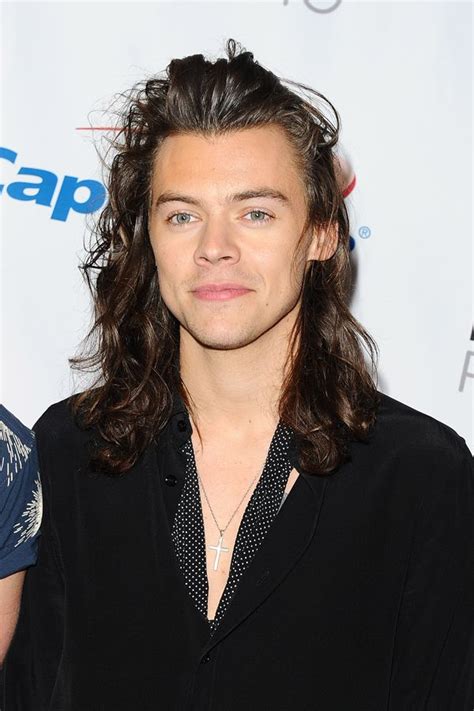 Style your hair like harry styles hair, with these picture in down below. Harry Styles, KISS FM's Jingle Ball 2015 | Harry styles ...