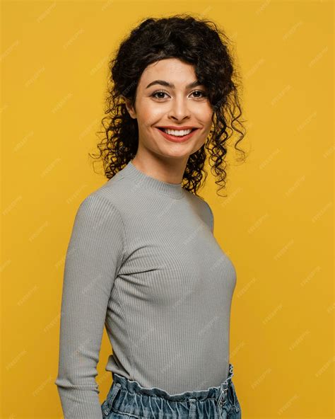 Premium Photo Medium Shot Smiley Woman Posing