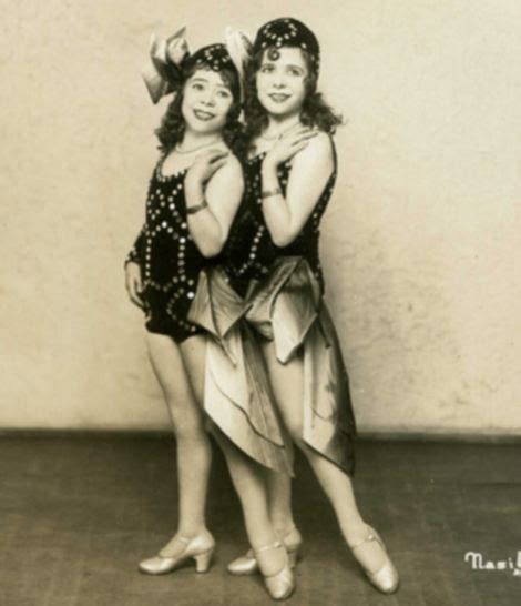 Diddy Von Teese Photos From The 1920s Reveals The Burlesque Troupe Of Midgets Who Scaled The