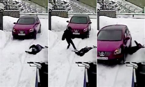 Russian Woman Repeatedly Runs Over Elderly Neighbor Daily Mail Online