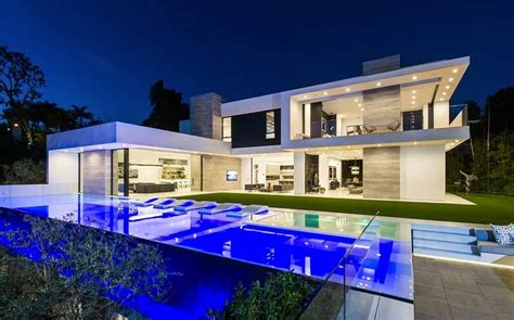 28 Luxury Modern Mansions That We D Love To Live Business Mavericks