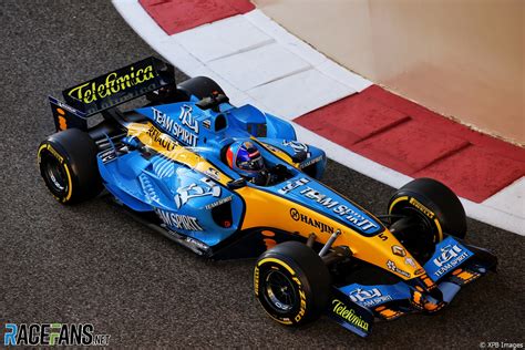 Read | alpine f1 star fernando alonso called 'godfather' by renault ceo; Fernando Alonso, Renault R25, Yas Marina, 2020 · RaceFans