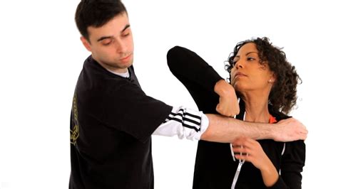10 Basic Self Defence Tips That Every Woman Should Know