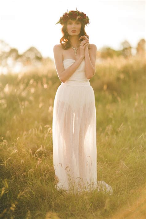 Counting stars boho wedding dress by boo. Ultimate Boho Wedding Dresses: The Bohemian Bride