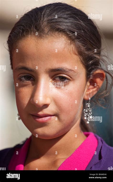 Jeune fille turque Banque de photographies et dimages à haute