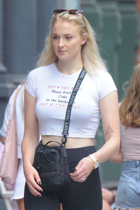 Sophie Turner Out In Nyc 08022018 • Celebmafia
