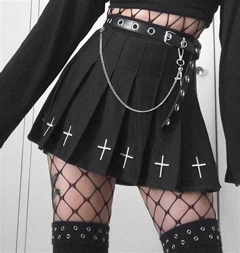 🖤buy 1 Crosses Embroidery Pleated Goth Skirt