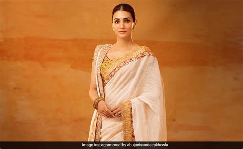 All About Kriti Sanons 24 Carat Gold Printed Saree At Adipurush Trailer Launch Mera Opinion Adda