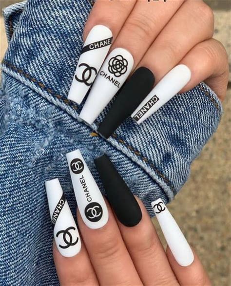 20 trendy coffin nail art designs nailideas coffinnails. Awesome trendy gel coffin nails to cool your summer nail ...