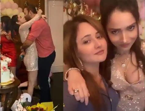 Ankita Lokhande Kisses Boyfriend Vicky Jain At Birthday Party