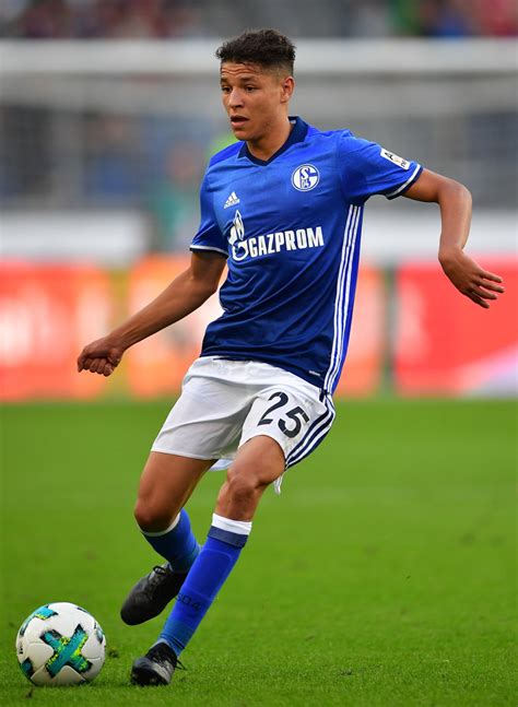 Harit was born and raised in france and played for various levels of france national teams before switching to morocco and joining their national team. Amine Harit Photos Photos - Hannover 96 v FC Schalke 04 ...