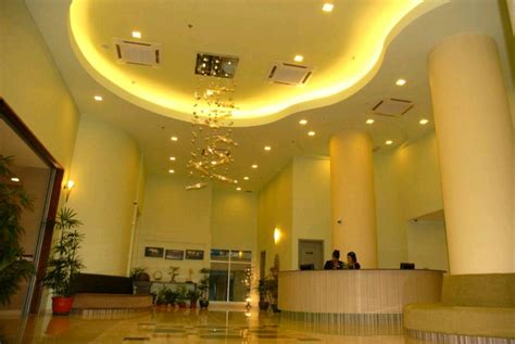 Maybank prima square, sandakan branch (auto finance centres, afc) in sabah offers hire purchase financing for new, secondhand and reconditioned motor vehicles with margin of finance up to 90% and. Walaupun bukan terletak di pusat bandar, kedudukan hotel ...