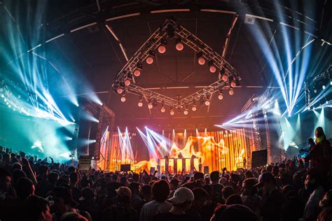 4 Ways to Enhance Your Concert Stage Design | Onstage Systems