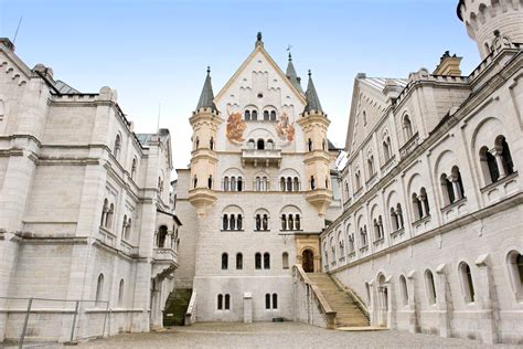 Inside Neuschwanstein Castle Bavarias Fairytale Landmark House And Garden