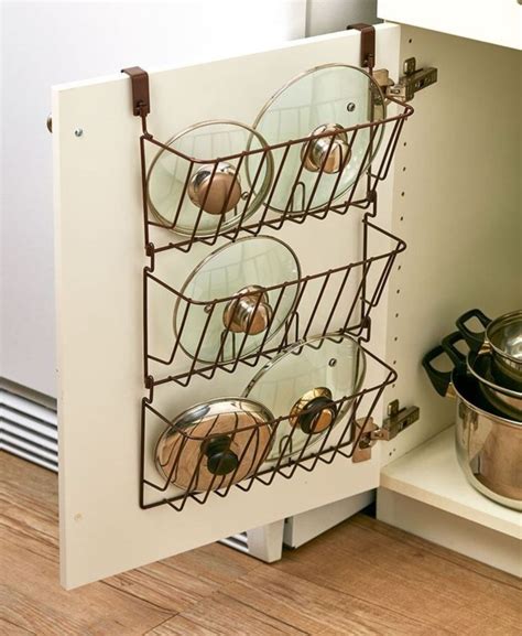 The queen says that one of the best ways to organize a pantry shelf is to get rid of contents when it comes to kitchen cabinets, there are plenty to choose from. 44 Smart Kitchen Cabinet Organization Ideas - GODIYGO.COM