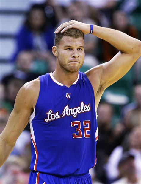 He is a 6′ 10″ tall power forward. Blake Griffin faces battery complaint from Vegas club ...