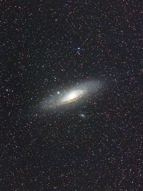 1 Hour Exposure Of Andromeda Galaxy With 135mm Lens Rastrophotography
