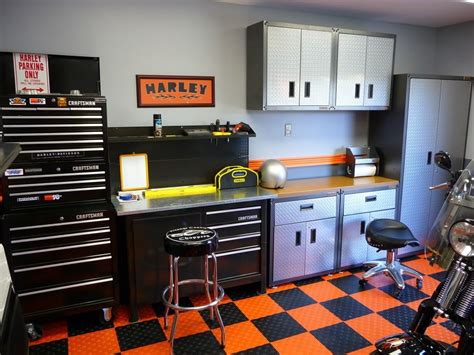 Creativity is key when it comes to building you man. man cave ideas for a small room - Google Search (With ...