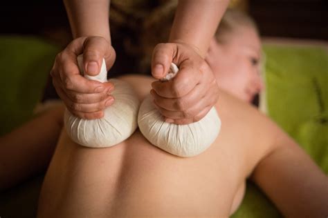 Thai Herbal Balls Massage Kiwi Thai Massage Prague 4