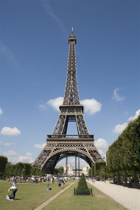 images gratuites paris monument la tour point de repère jardin tourisme la tour eiffel