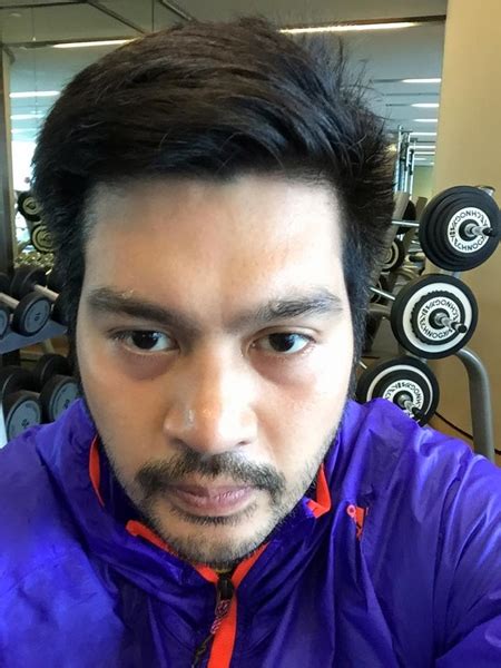 ล่าสุด ต๊อด ปิติ ภิรมย์ภักดี โพสต์เฟซบุ๊กส่วนตัว ระบุว่า ผมว่าจะไม่ลงละนะ แต่สงสารคนไทย ศบค.พูดโคตรชัดว่าวัคซีนทำให้จำนวนคนตายลดลง แล้ว. ต๊อด ปิติ โพสต์ถาม จัดลานเบียร์ผิดกฎหมายตรงไหน ผิดจริงยอม ...