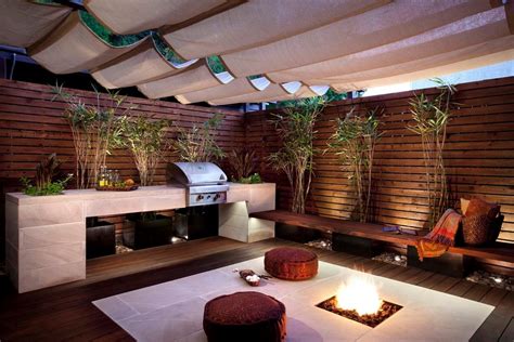 You'll never want to dine inside again after browsing through these. Las Colinas - austin outdoor design